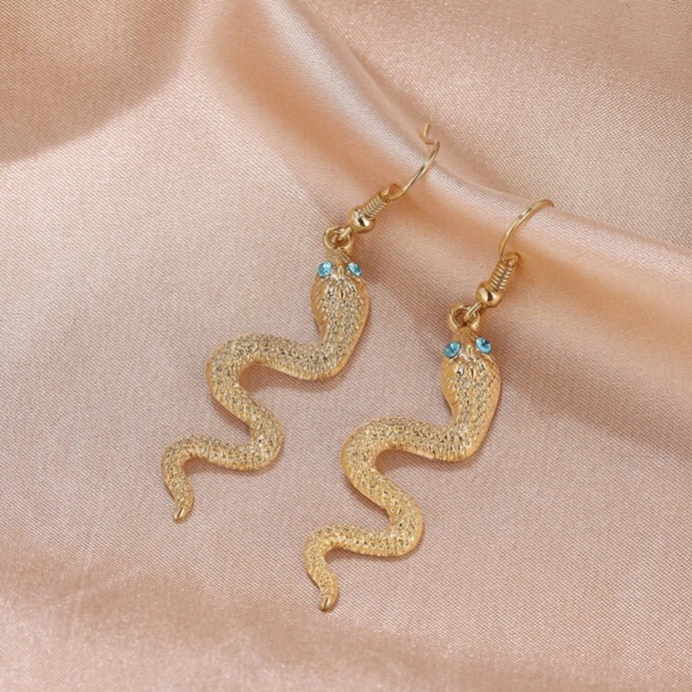 ‼️$4 Sale‼️ 🌻 Golden Snake Drop Earrings - Picture 2 of 3